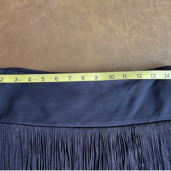 Cache Black Fringe Skirt-Size 6 - Picture 4 of 6